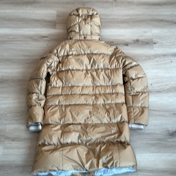 BOGNER
Hanny-D Caramel Puffer Coat women’s size 12 - Picture 10 of 10